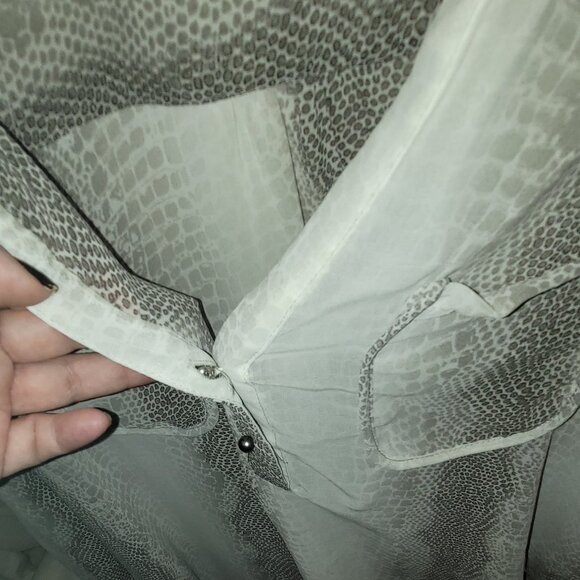 NY Collection Sheer Beige Snake Skin Print Button-Up Shirt Size Large - Picture 7 of 9